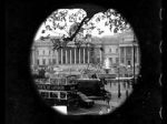 Watch London\'s Trafalgar Square Wolowtube