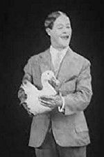 Watch Gus Visser and His Singing Duck Wolowtube